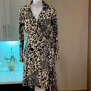Diane Von Furstenberg silk wrap dress, size 8. Leopard print. Perfection!